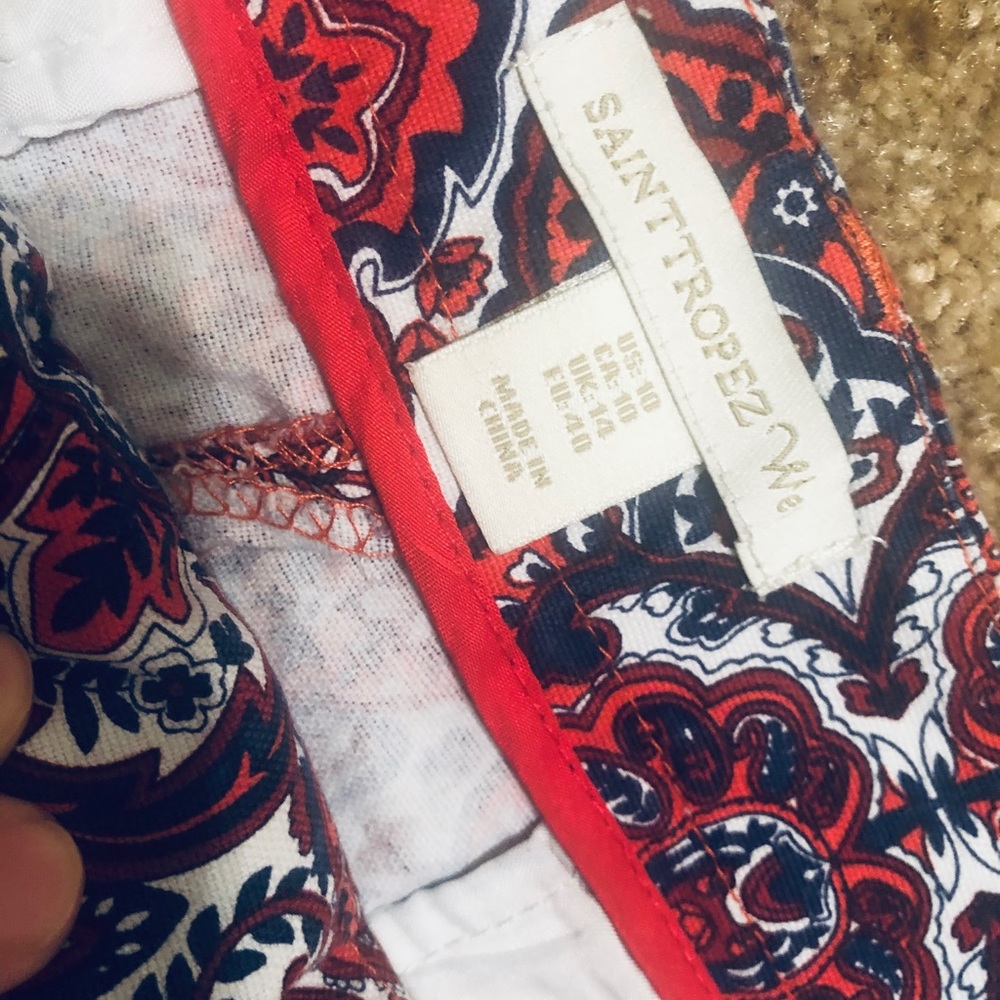 Shorts - Picture 3 of 3